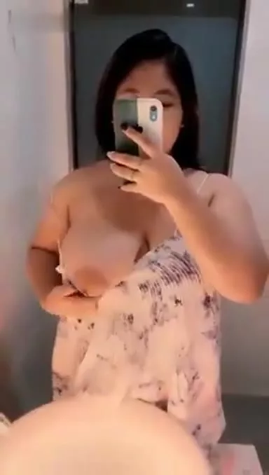 Mau Nyusu Tante Gak